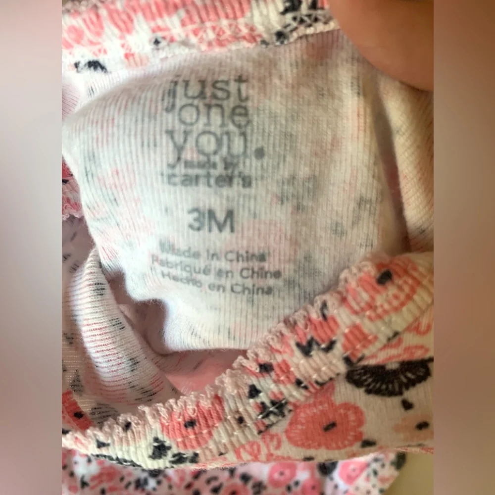 Carter’s Set of 4 Infant Girl Clothing